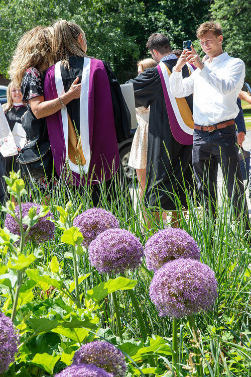 science-grad-garden-vert.jpg