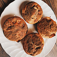 apple cinnamon banana muffins