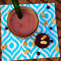 chocolate peanut butter cup smoothie